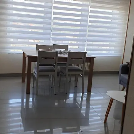 Apartament Avenida Constitucion *