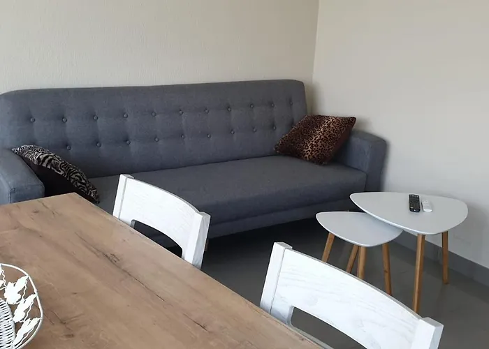 Avenida Constitucion *