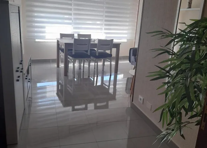 Avenida Constitucion Boiro